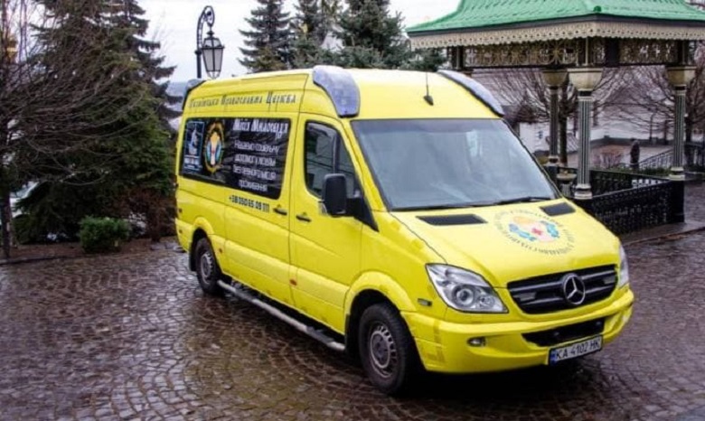 В УПЦ рассказали, как «Автобус милосердия» помогает нуждающимся во время войны