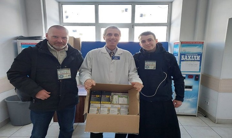 В Харькове УПЦ помогает пострадавшим от военных действий