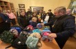 Митрополит УПЦ передал гуманитарную помощь харьковчанам, укрывающимся в метро