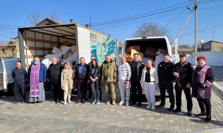 УПЦ во всех регионах помогает беженцам, нуждающимся, защитникам и больницам