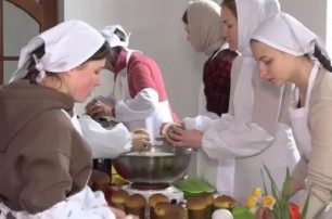 В Одессе монастырь УПЦ подготовил 1,8 тыс куличей и 1 тыс крашенок для ВСУ