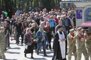 На Днепропетровщине, Ровенщине и Буковине священники УПЦ отпели украинских воинов