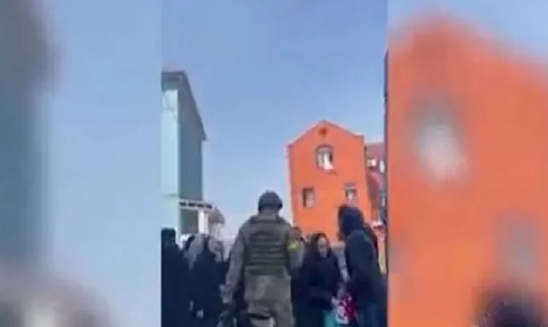 Правоохранители эвакуировали мирных жителей из пострадавшего от обстрелов скита Святогорской лавры