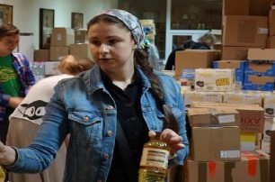 В Полтаве УПЦ передали гуманитарную помощь беженцам