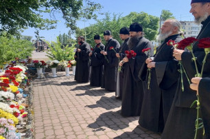 Митрополит УПЦ выразил соболезнования погибшим от ракетного удара в Кременчуге