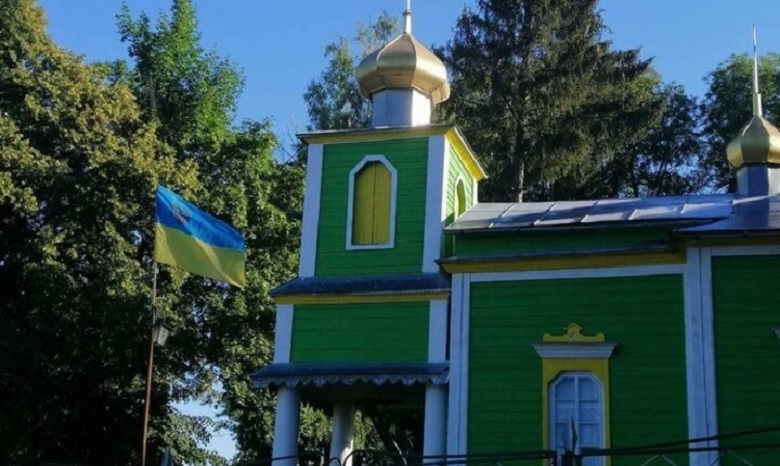 На Хмельниччині активісти ПЦУ захопили храм УПЦ