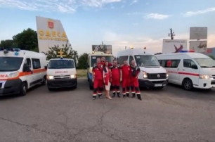 До Одеси благодійний фонд УПЦ передав 10 автомобілів швидкої допомоги