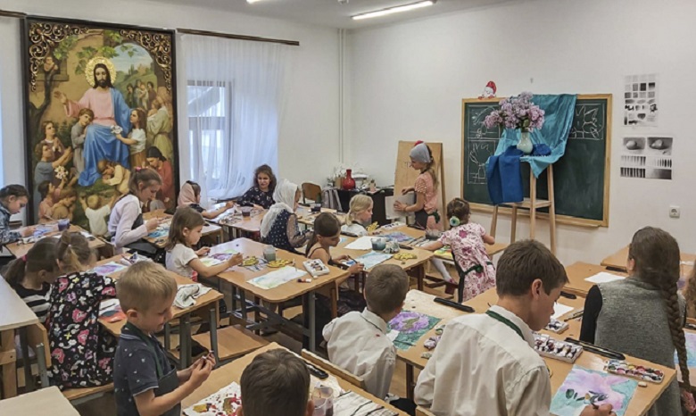 Києво-Печерська лавра УПЦ запрошує на навчання мистецтву та церковному дзвону