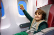 Первый полет с ребенком: как развлекать малыша в самолете?