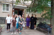 У Харкові священники УПЦ передали допомогу медикам та продуктові набори нужденним