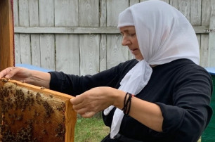 В УПЦ розповіли, як на Рівненщині зберігають монастирські традиції бджільництва