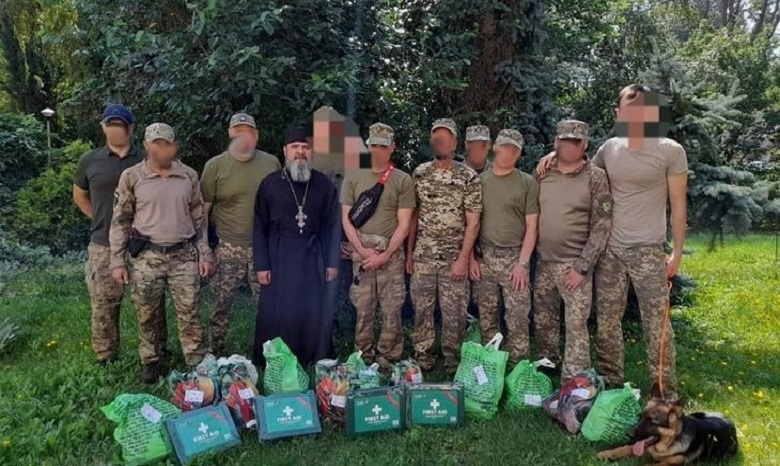 В єпархіях УПЦ допомагають біженцям, українським військовим і всім нужденним